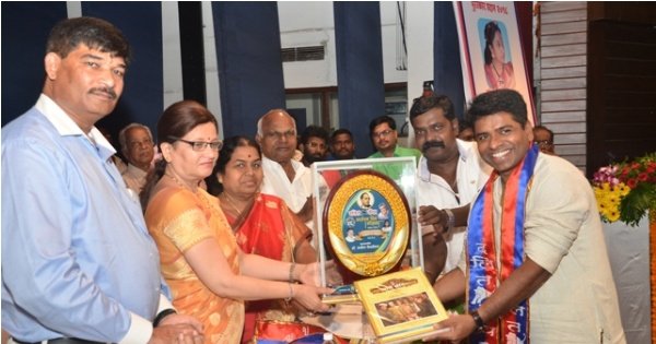 Dalit Panther Padmashree namdeo dhasal Award Distribution